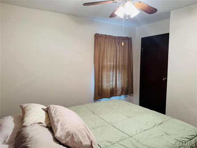 $259,000 | 2 Oak Ridge Pond Road, Hannibal, MO 63401