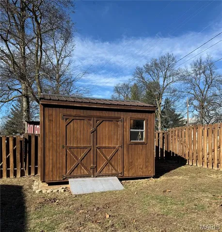 $259,000 | 2 Oak Ridge Pond Road, Hannibal, MO 63401