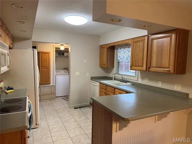 $259,000 | 2 Oak Ridge Pond Road, Hannibal, MO 63401