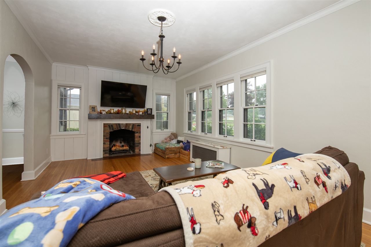 1411 Halsted Road Rockford, IL 61103 - Photo 5 of 30 Gallery Image 5