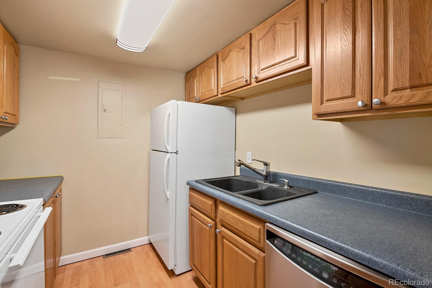 1195 South Oneida Street, Unit E Denver, CO 80224 - Photo 7 of 15