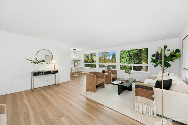 $675,000 | 2106 Southeast 20th Court, Renton, WA 98055