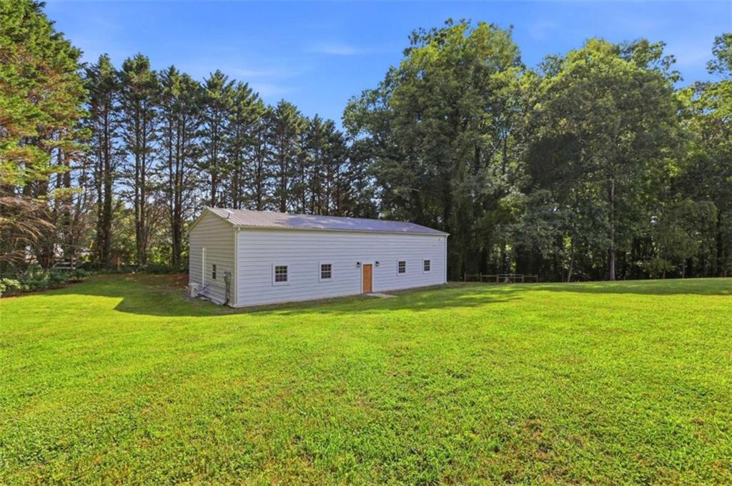 527 North Mize Road Mount Airy, GA 30563 - Photo 4 of 84