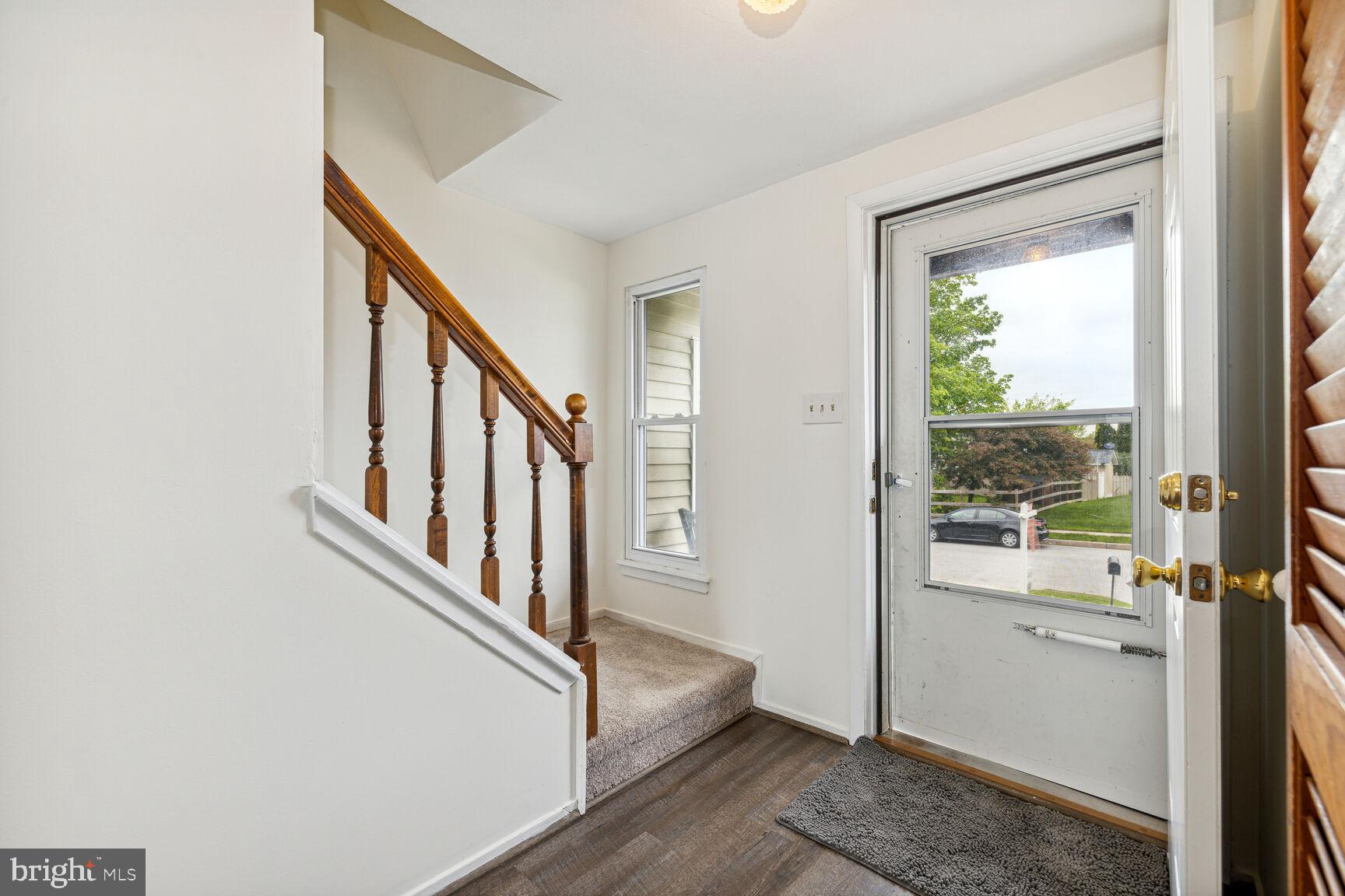757 Young Way Westminster, MD 21158 - Photo 3 of 30 Foyer LTV flooring is only a few years old!