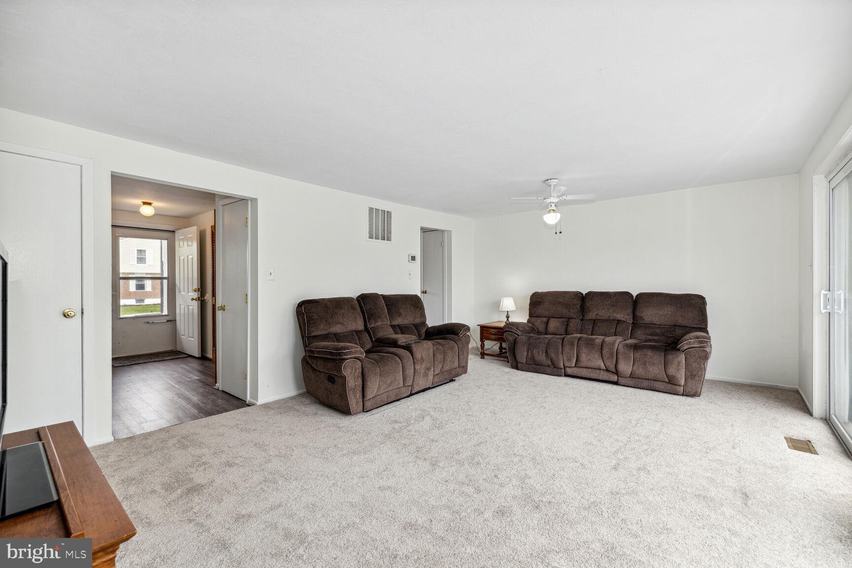 757 Young Way Westminster, MD 21158 - Photo 4 of 30 Large family room off kitchen.