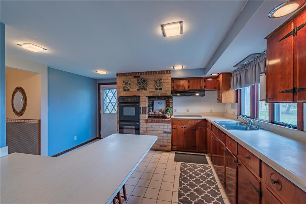 306 Gillespie Road Dawson, PA 15428 - Photo 5 of 25