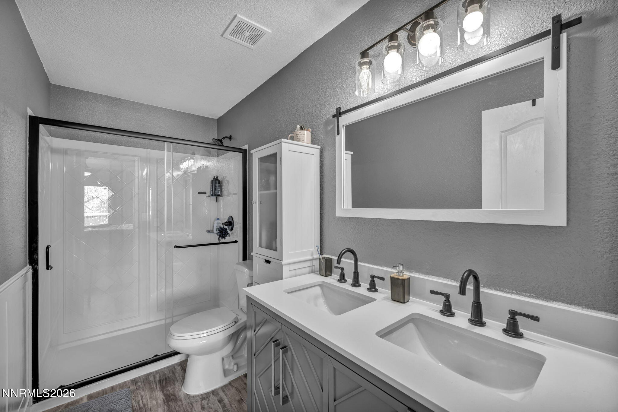 18270 Cedar View Court Reno, NV 89508 - Photo 19 of 48 a bathroom with a sink toilet and shower
