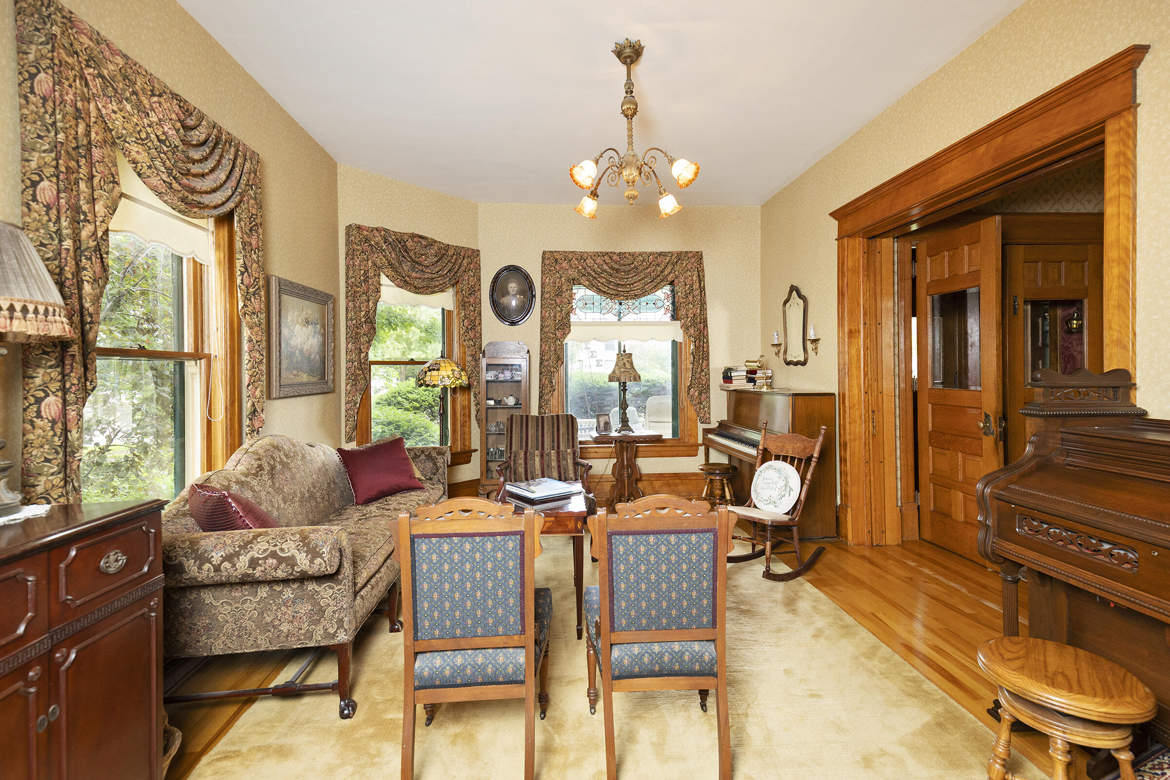 622 West Main Street Whitewater, WI 53190 - Photo 7 of 53 victoria_24