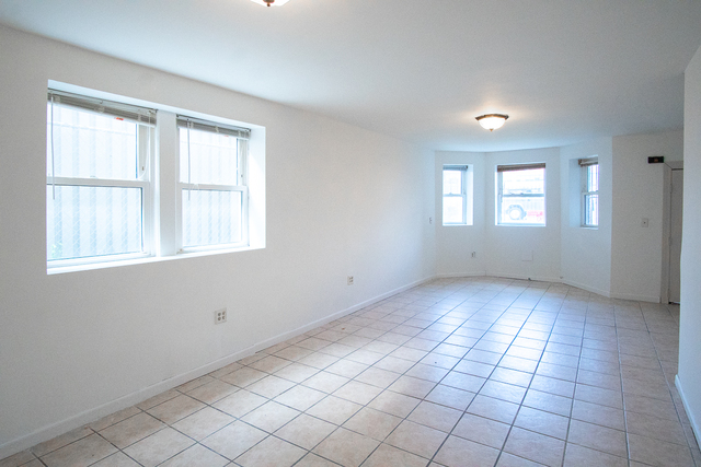 2519 North Pulaski Road Chicago, IL 60639 - Photo 34 of 36 a view of an empty room with window