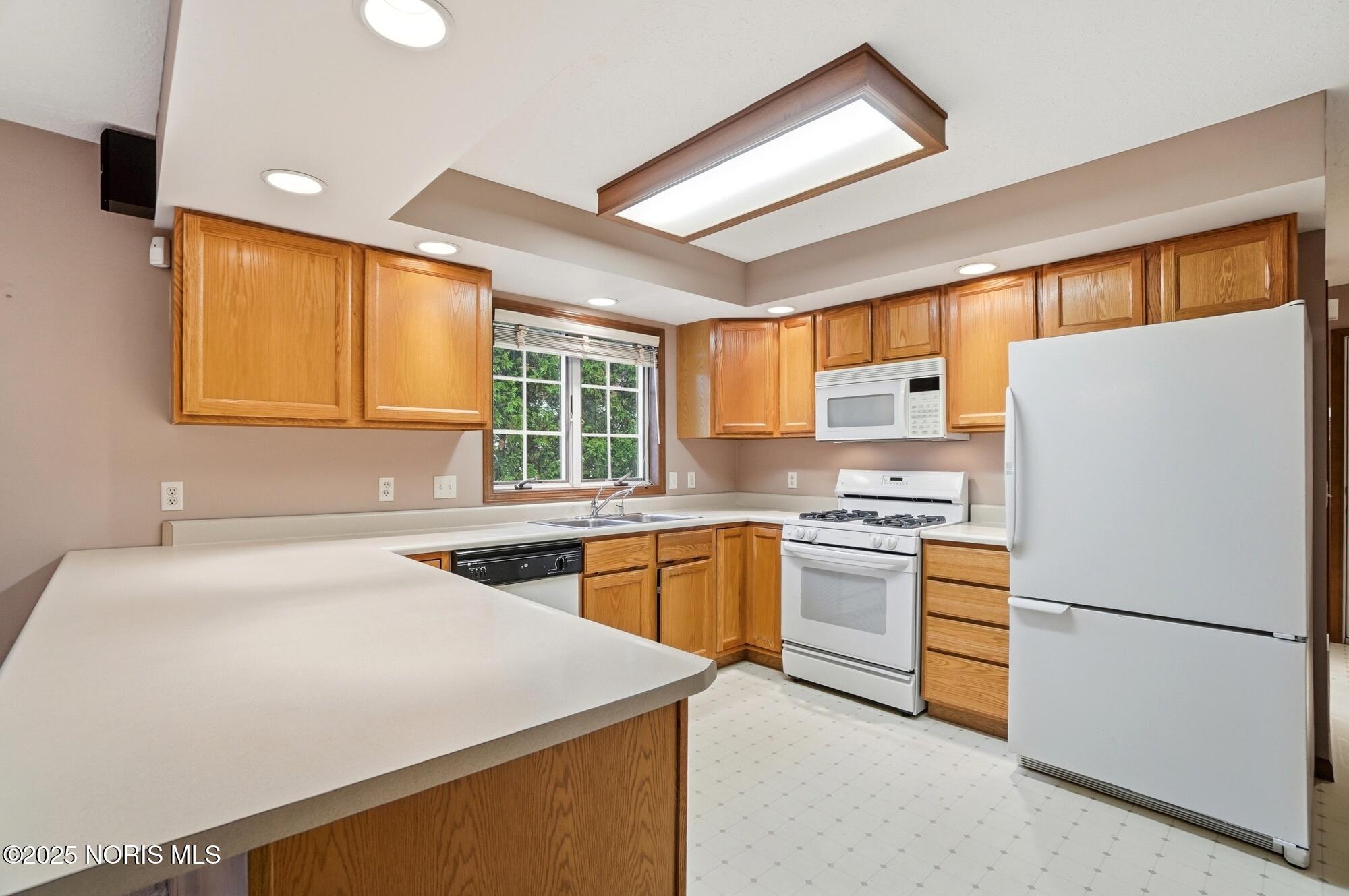 5053 Bennett Road Toledo, OH 43612 - Photo 17 of 59 019