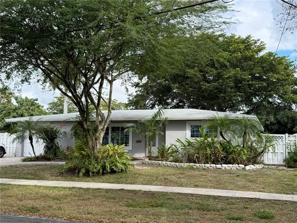$795,000 | 410 Southwest 56th Avenue, Plantation, FL 33317