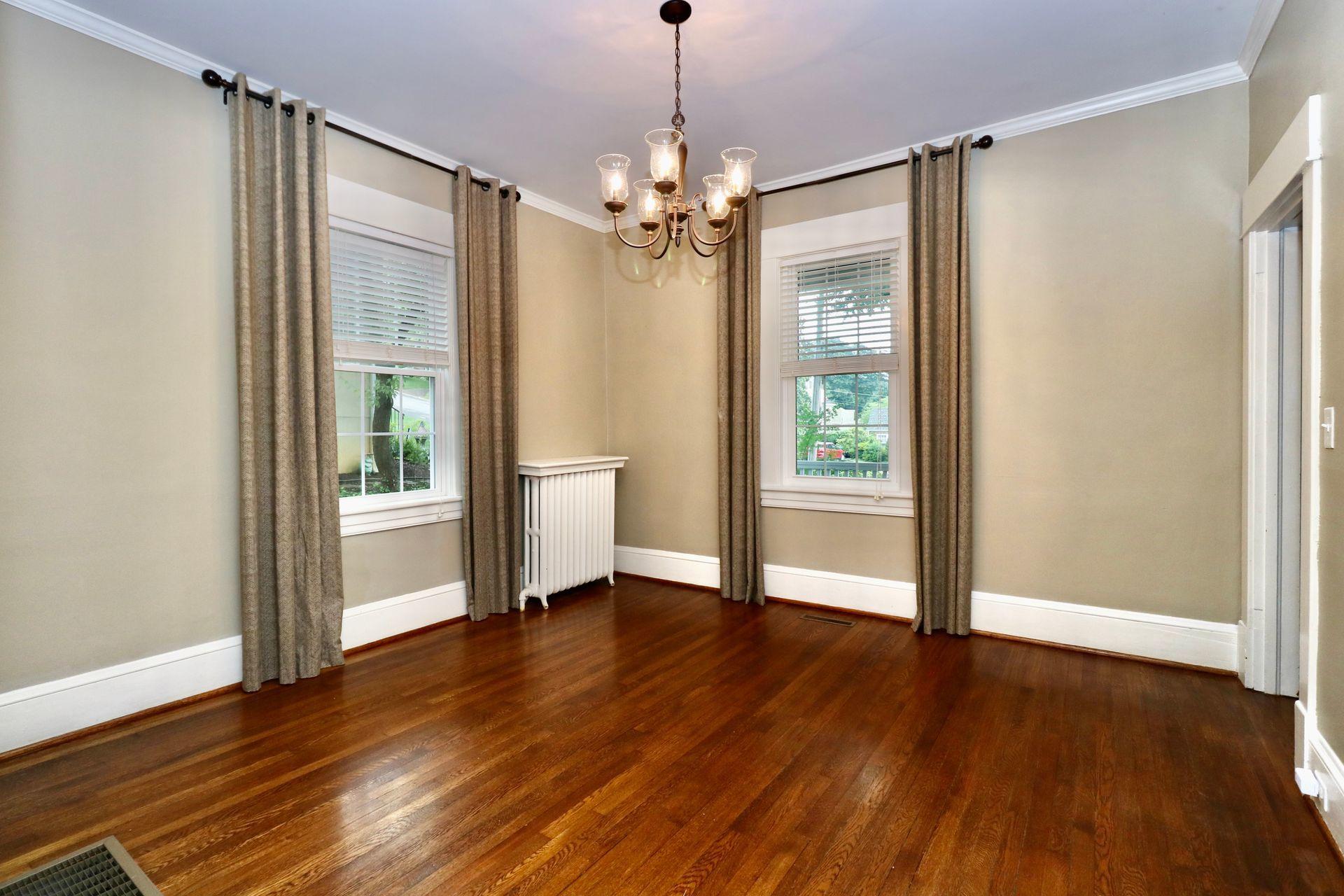 2802 Crystal Spring Avenue Southwest Roanoke, VA 24014 - Photo 18 of 64 Dining Room