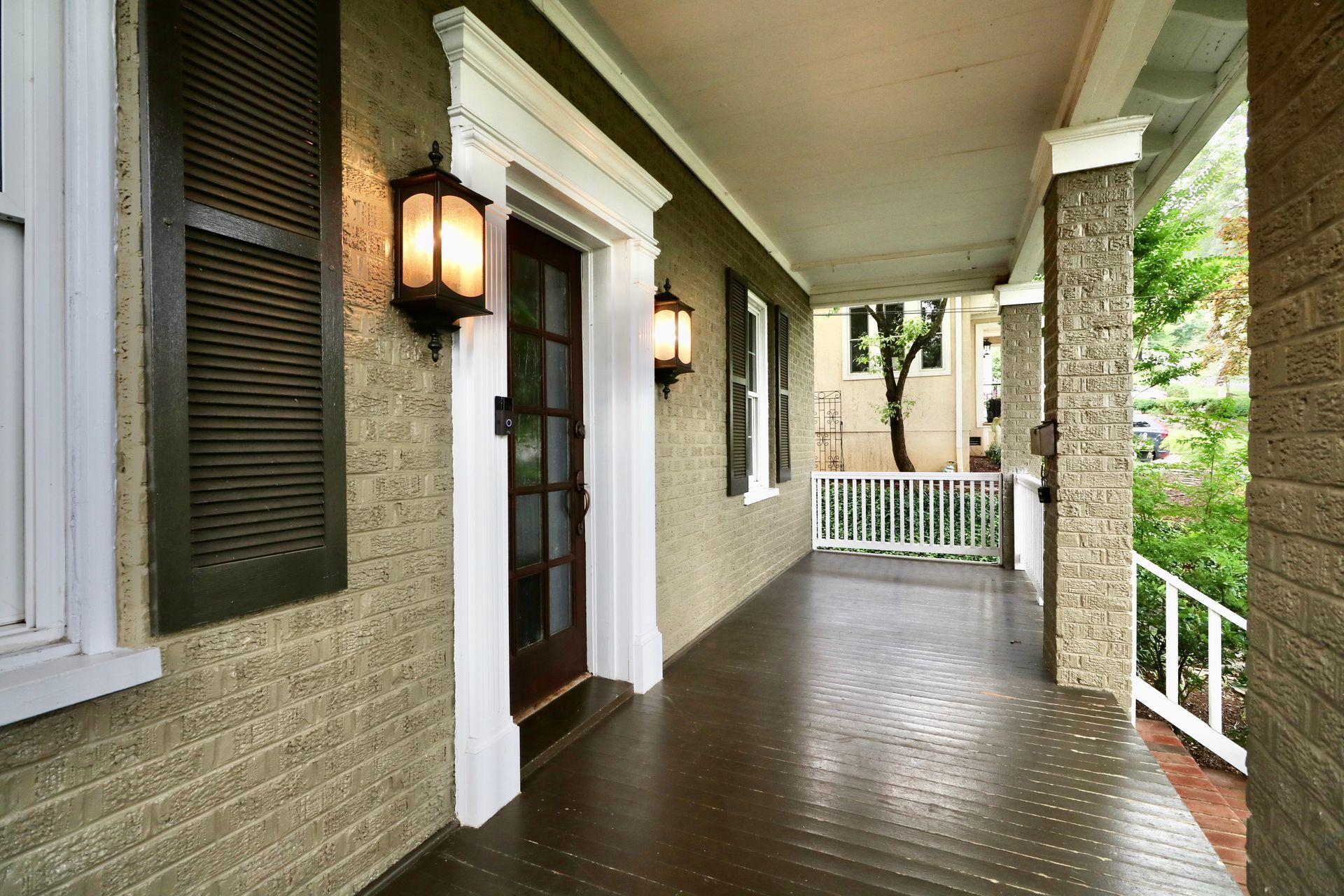 2802 Crystal Spring Avenue Southwest Roanoke, VA 24014 - Photo 3 of 64 Welcoming Front Porch