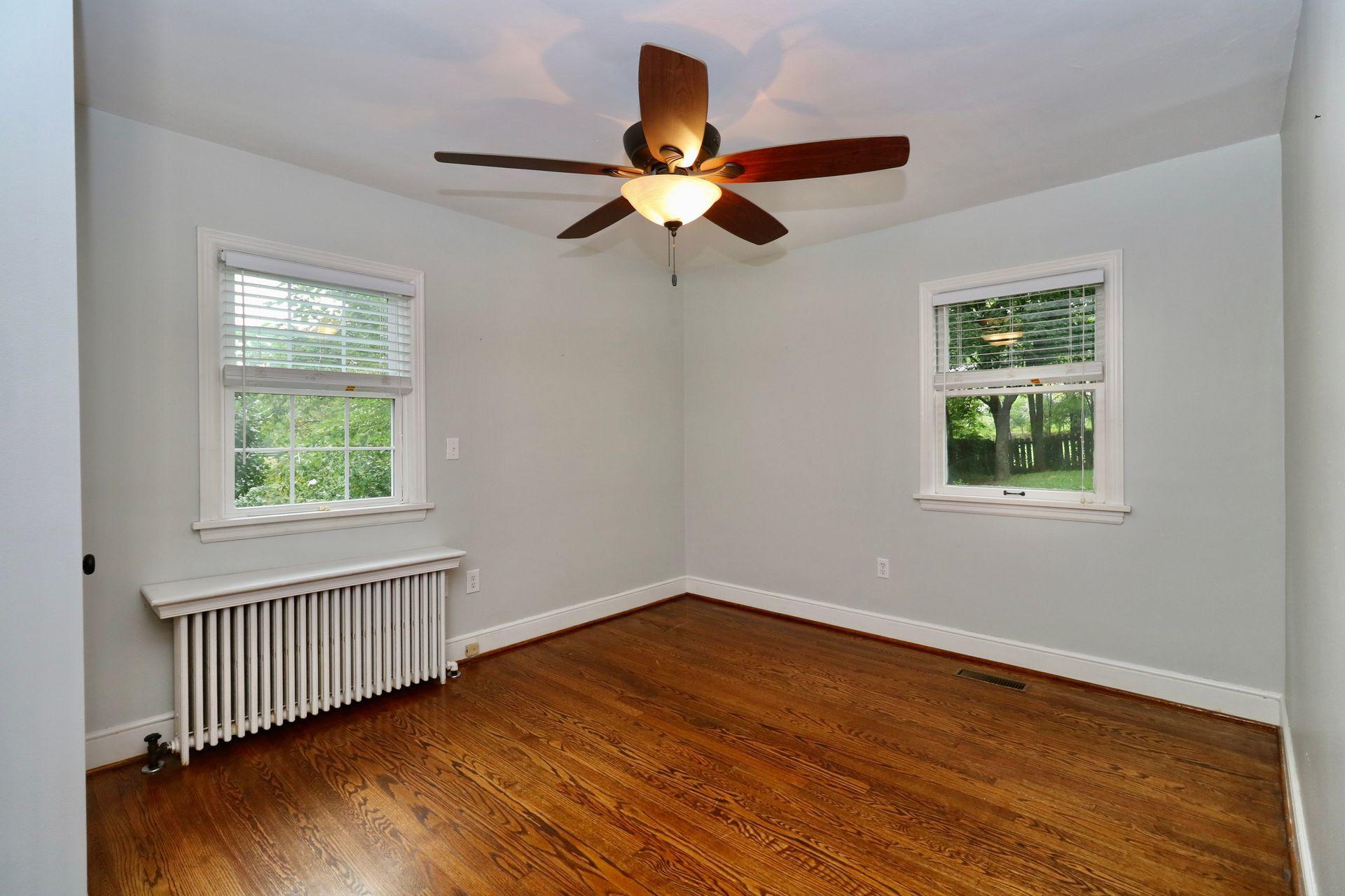 2802 Crystal Spring Avenue Southwest Roanoke, VA 24014 - Photo 21 of 64 Bedroom