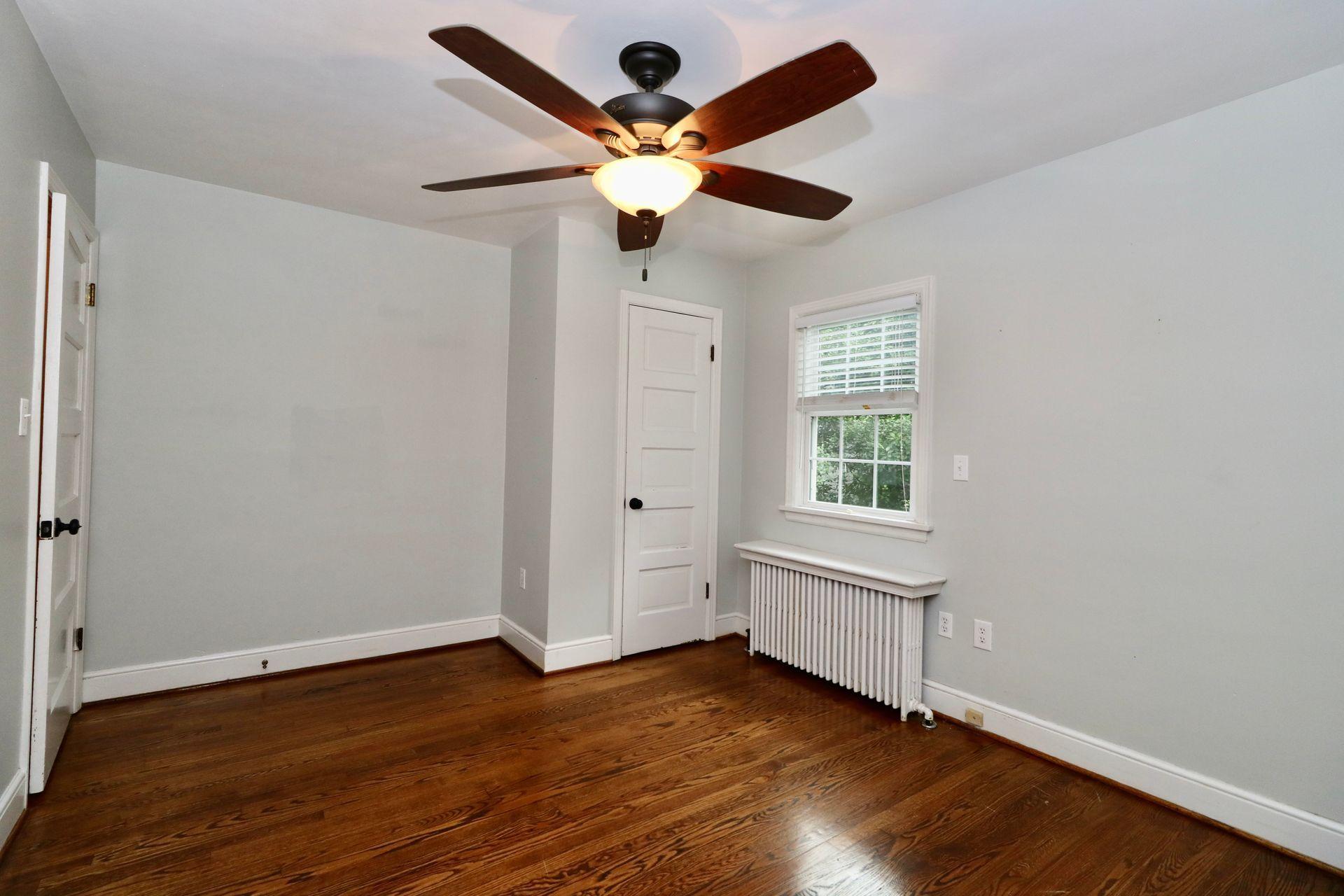 2802 Crystal Spring Avenue Southwest Roanoke, VA 24014 - Photo 22 of 64 Bedroom