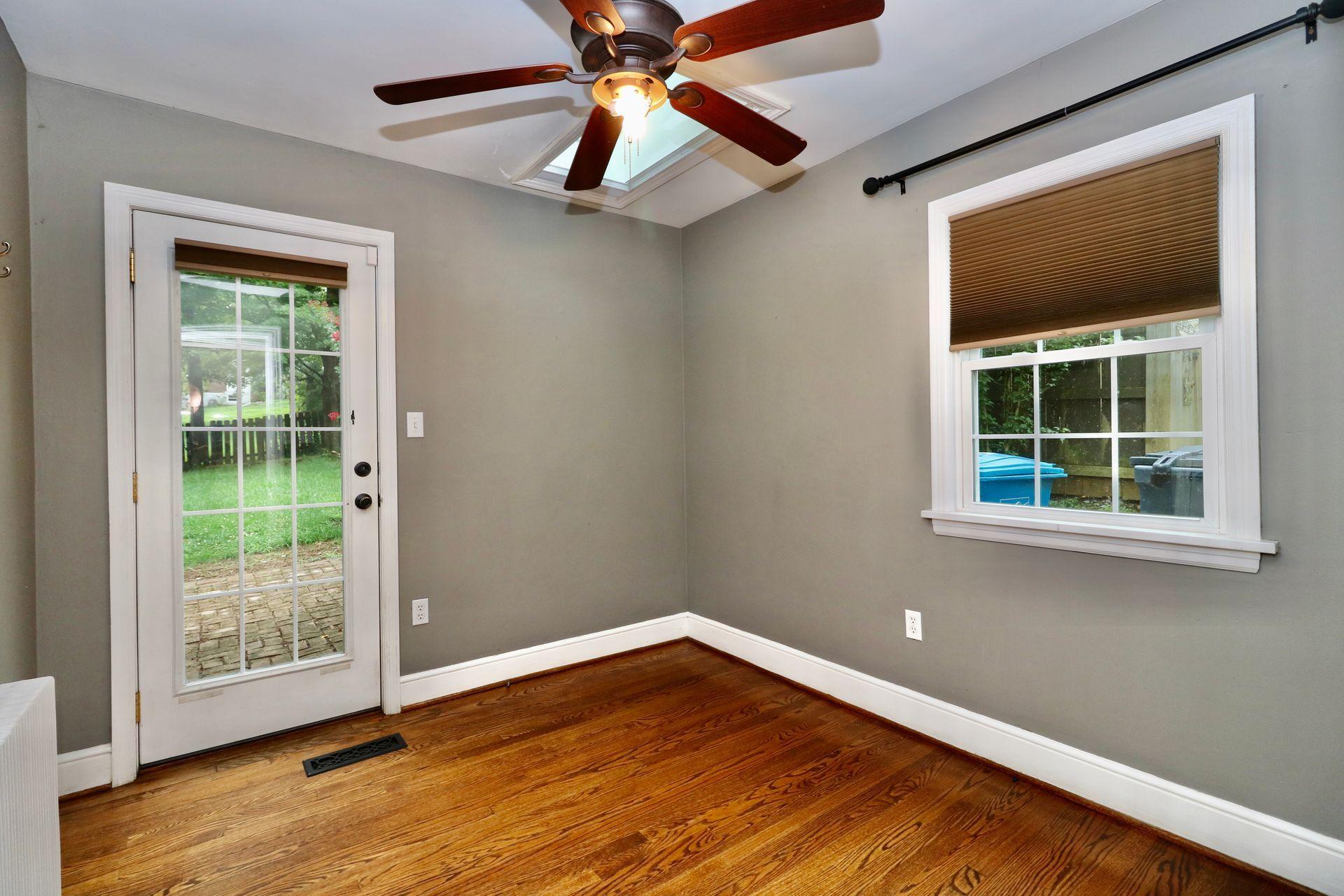 2802 Crystal Spring Avenue Southwest Roanoke, VA 24014 - Photo 26 of 64 Bedroom
