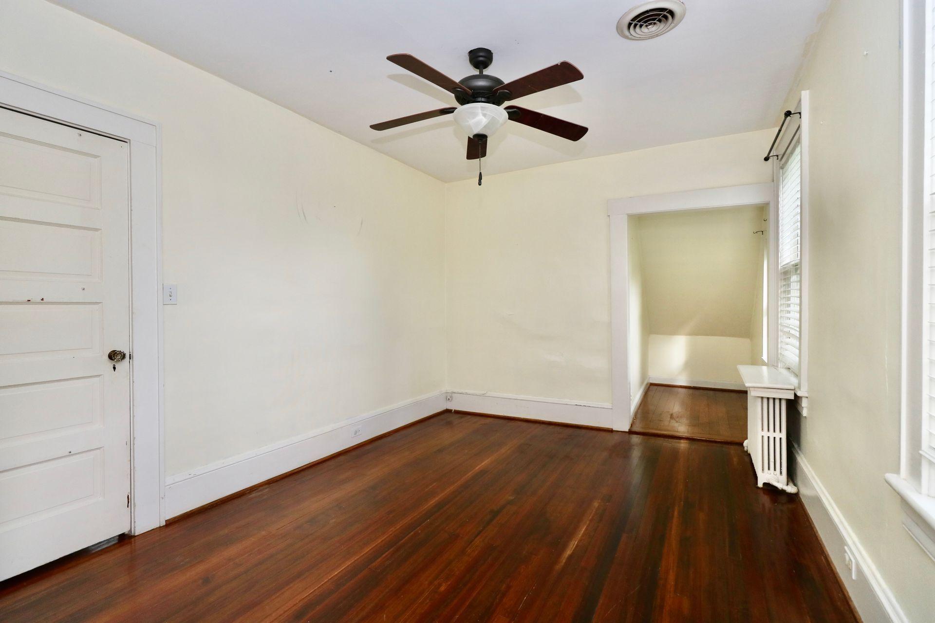 2802 Crystal Spring Avenue Southwest Roanoke, VA 24014 - Photo 38 of 64 Ceiling fans