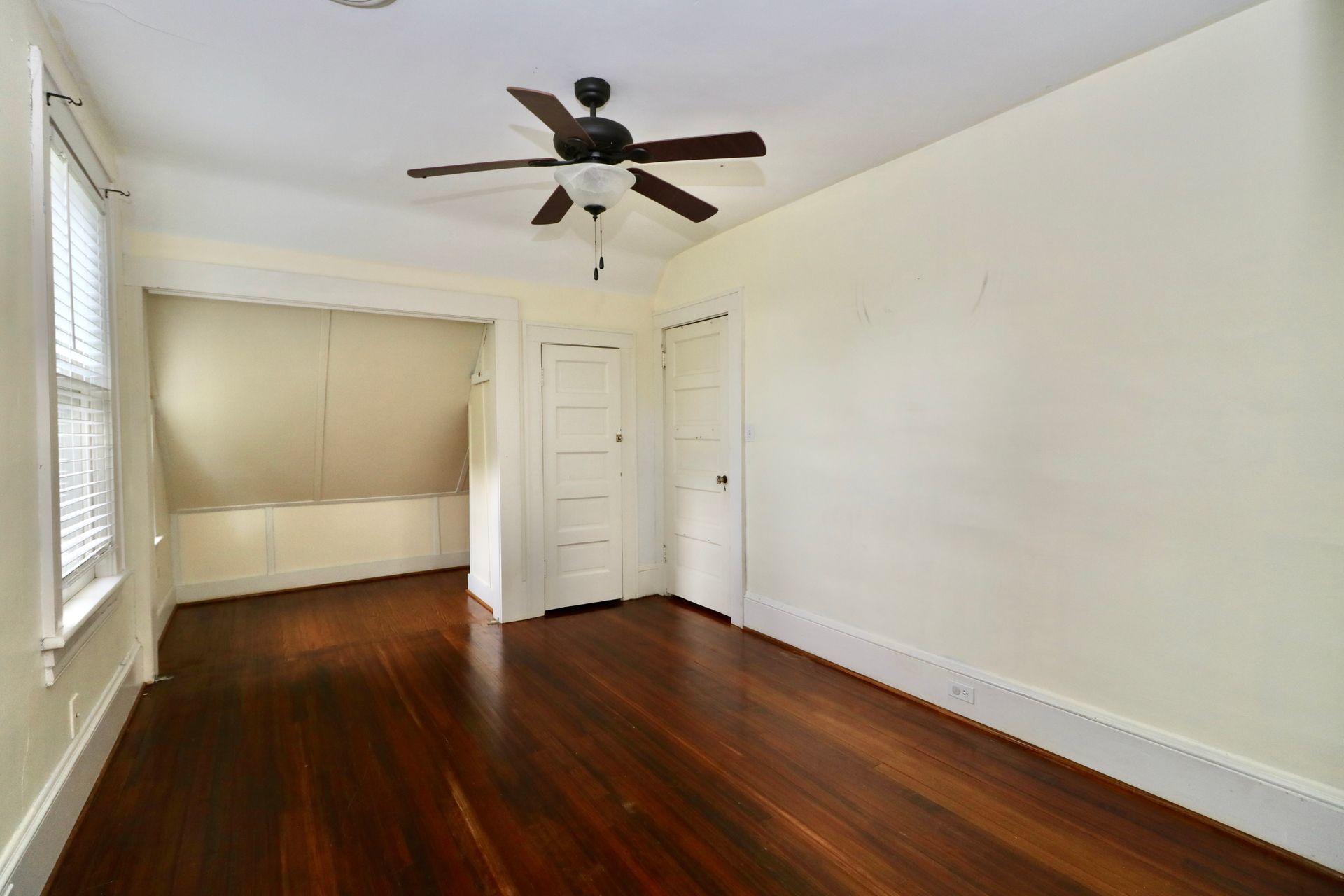 2802 Crystal Spring Avenue Southwest Roanoke, VA 24014 - Photo 39 of 64 Upper Level