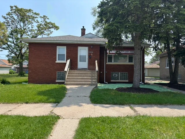 $193,000 | 655 Hirsch Avenue, Calumet City, IL 60409