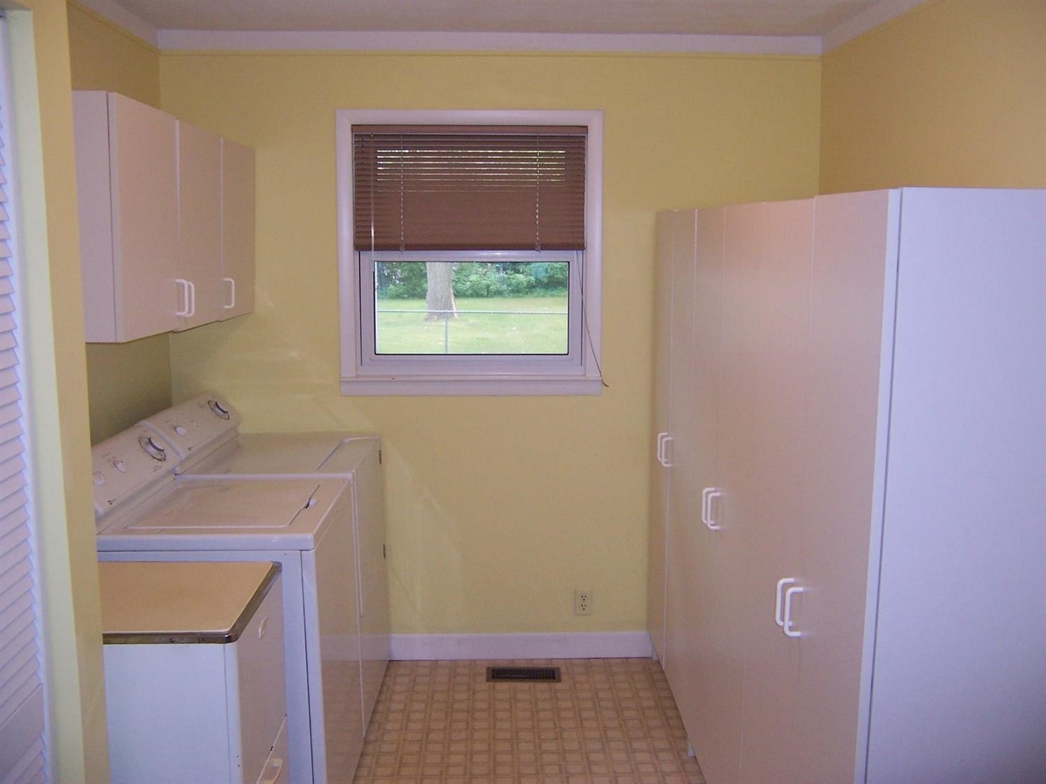 44965 Robson Road Belleville, MI 48111 - Photo 6 of 10 Photo 6