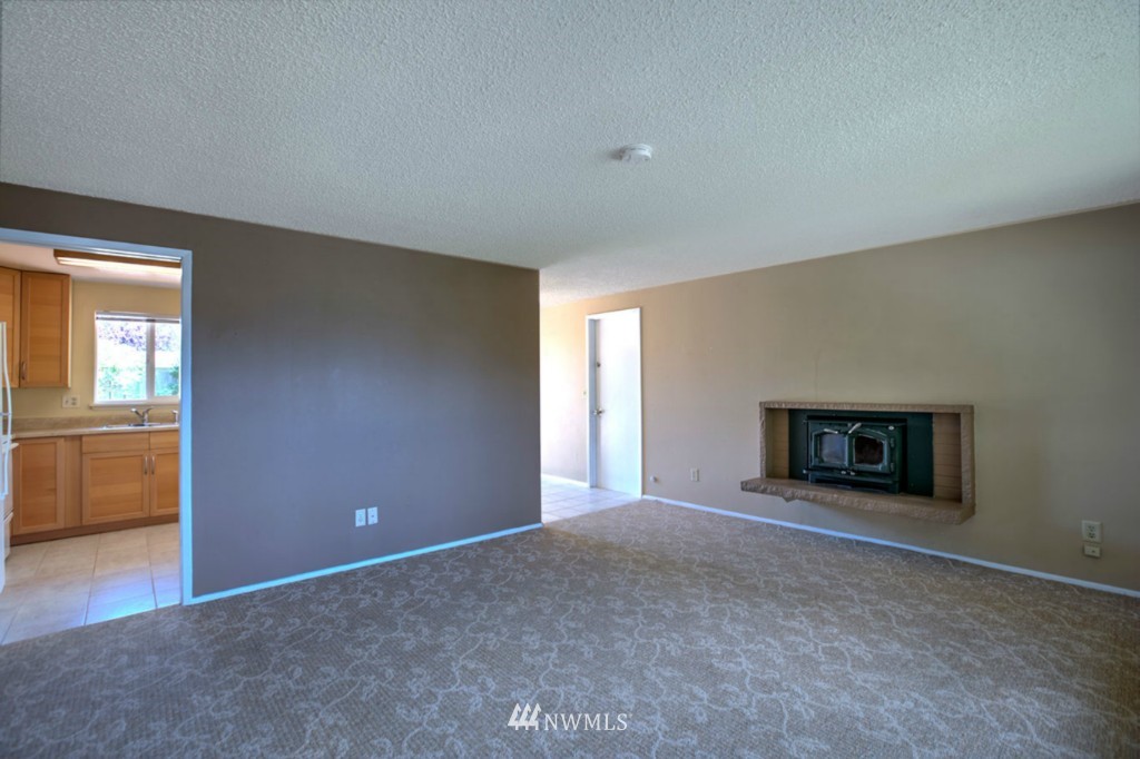 12224 Southeast 165th Street Renton, WA 98058 - Photo 2 of 20 Gallery Image 2