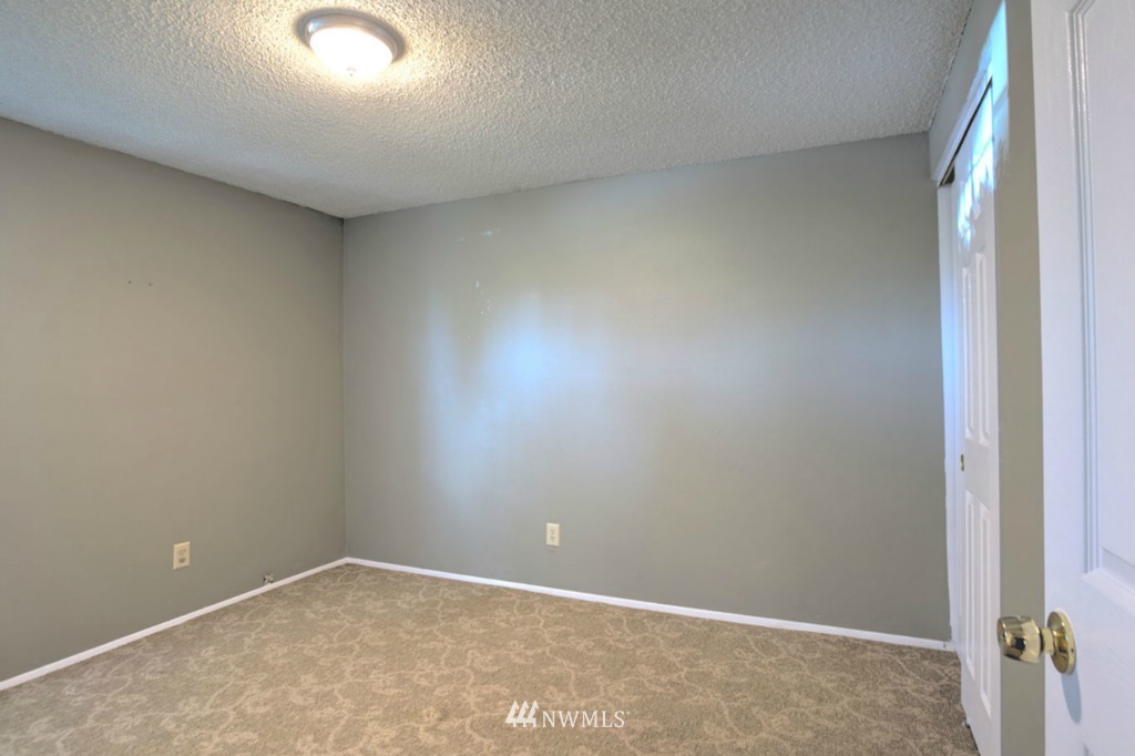 12224 Southeast 165th Street Renton, WA 98058 - Photo 13 of 20 Gallery Image 13