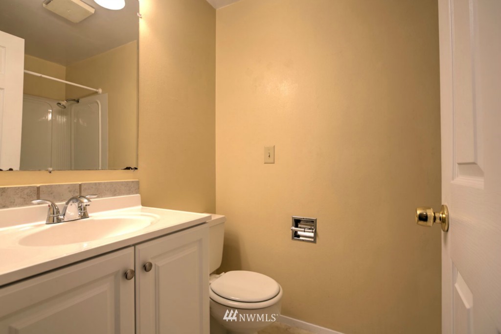 12224 Southeast 165th Street Renton, WA 98058 - Photo 15 of 20 Gallery Image 15