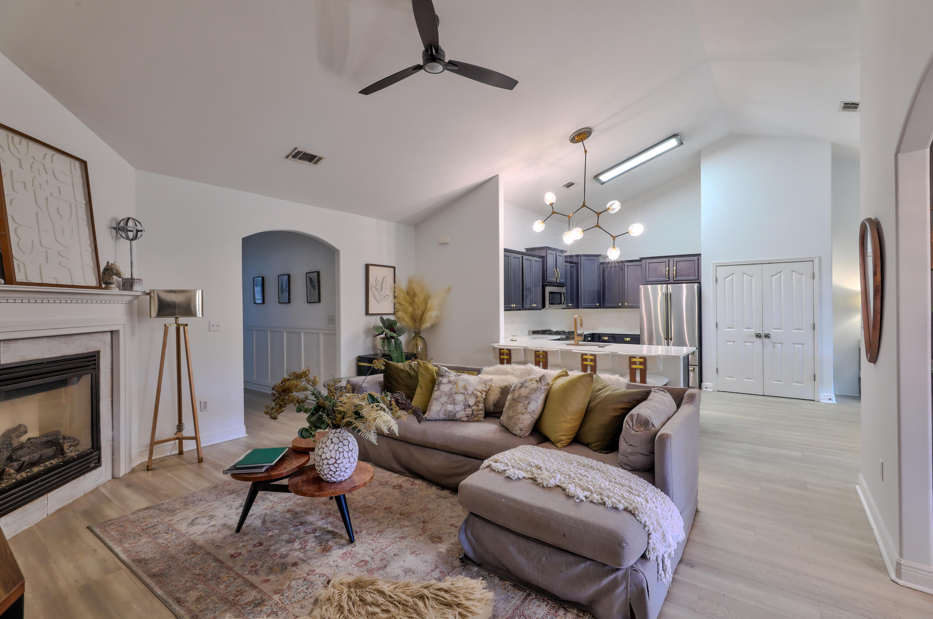 401 Symphony Way Freeport, FL 32439 - Photo 4 of 14 BHHB-23