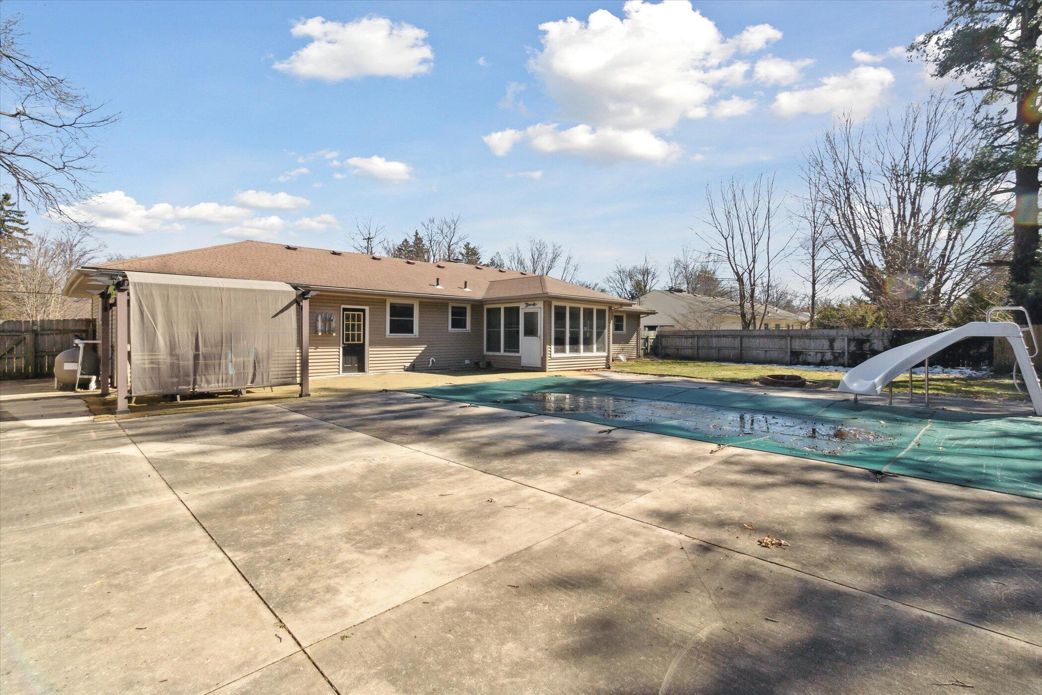 2616 Ferdon Road Kalamazoo, MI 49008 - Photo 34 of 36 47-2616-Ferdon-Rd-Kalamazoo-MI-49008-Win