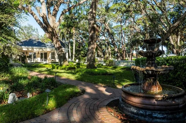 $2,700,000 | 236 St James Park, Osprey, FL 34229