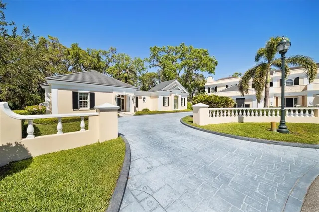 $2,700,000 | 236 St James Park, Osprey, FL 34229