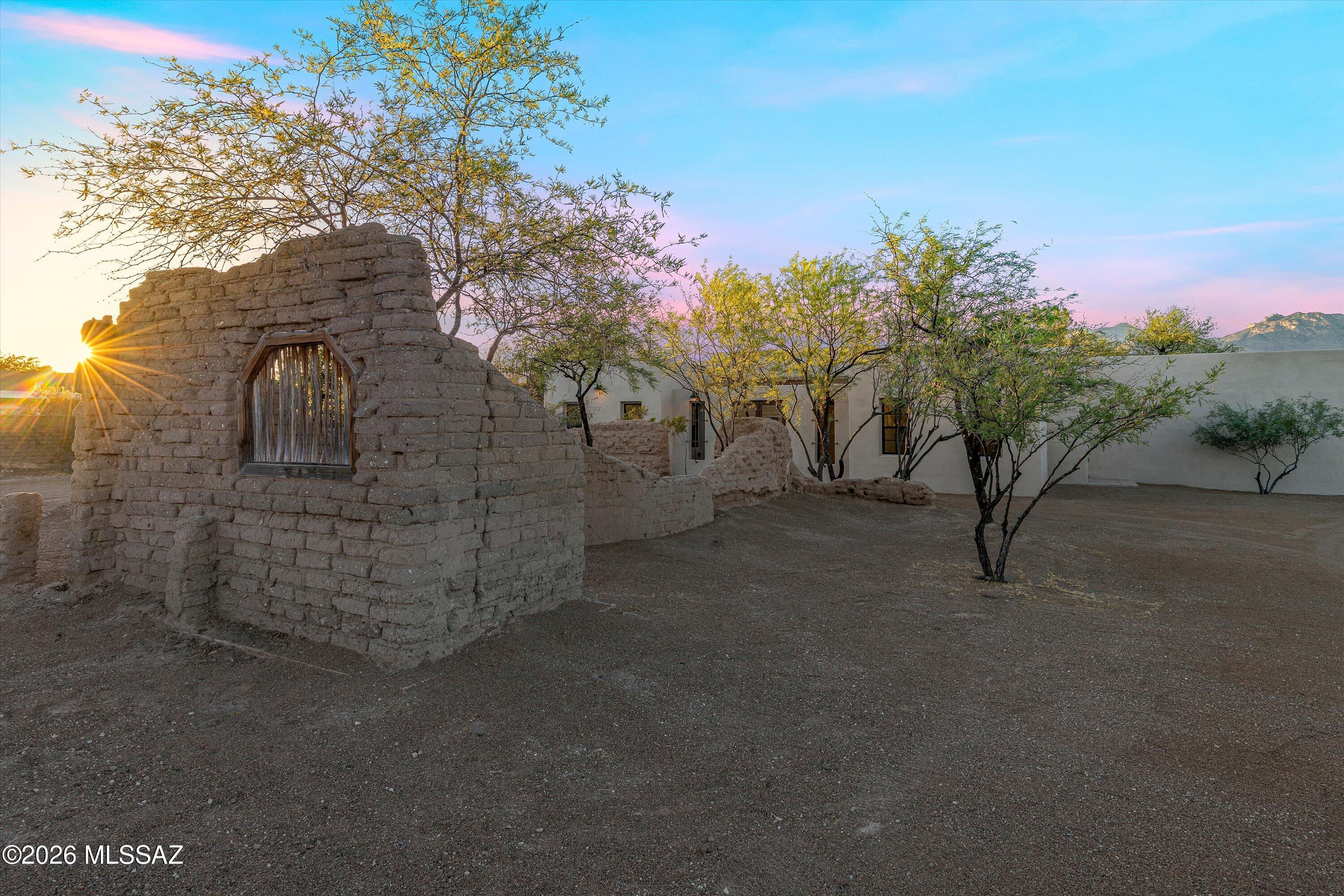 5259 East Fort Lowell Road Tucson, AZ 85712 - Photo 46 of 50 a view of outdoor space and trees