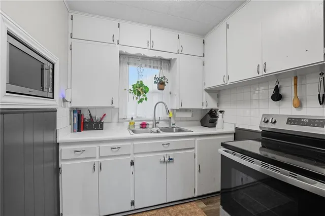 $180,000 | 6800 North Troost Avenue, Gladstone, MO 64118