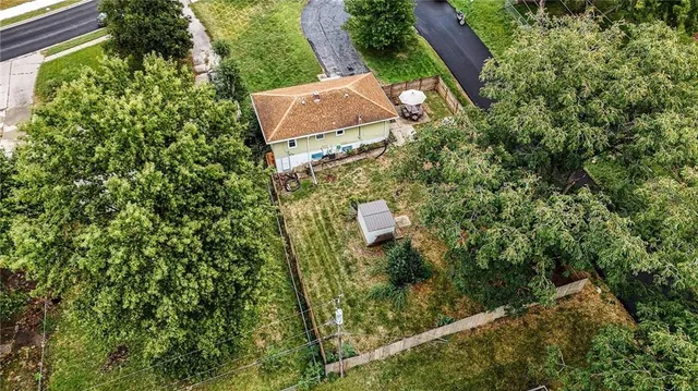 $180,000 | 6800 North Troost Avenue, Gladstone, MO 64118