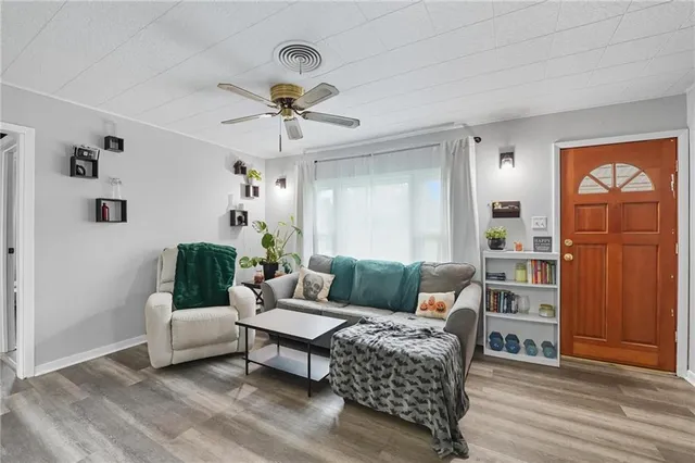 $180,000 | 6800 North Troost Avenue, Gladstone, MO 64118