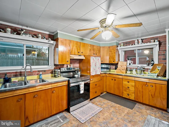 $340,000 | 102 Queen Anne Road, Glen Burnie, MD 21060