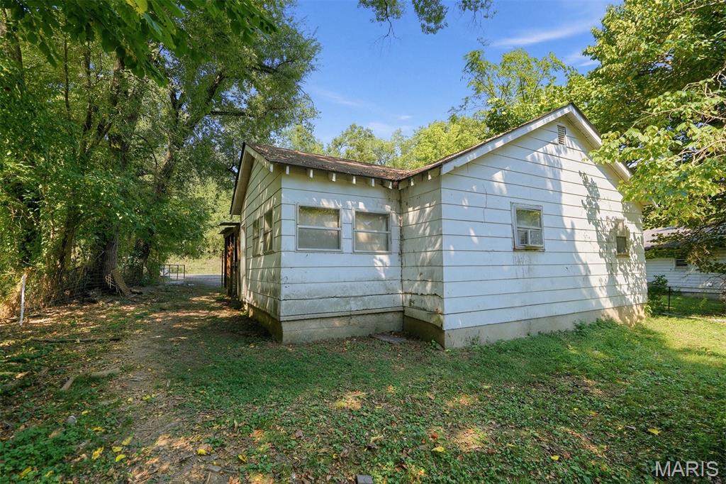 1150 S Road Ellington, MO 63638 - Photo 2 of 18 Gallery Image 2