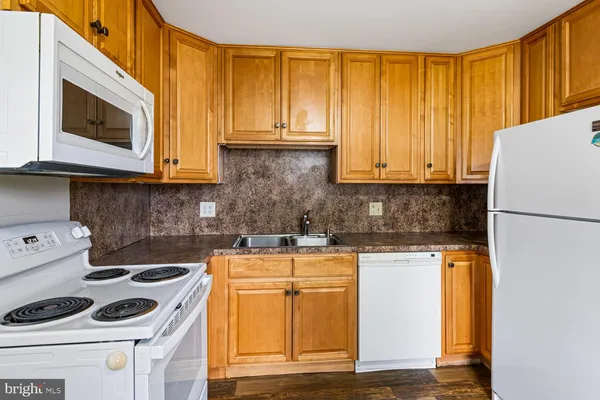 $1,875 | 429 Edgemont Avenue, Lansdale, PA 19446