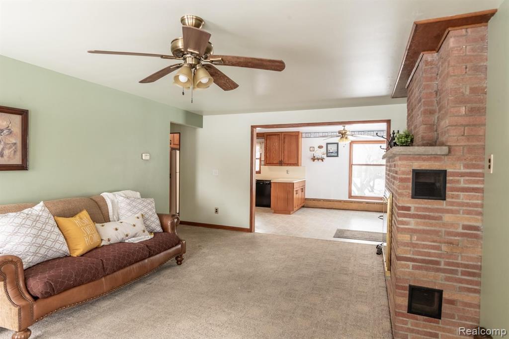 266 South Rochester Road Oakland, MI 48363 - Photo 5 of 30