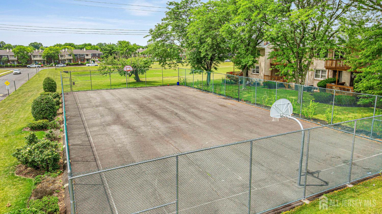 1005 Robin Road Hillsborough, NJ 08844 - Photo 40 of 46