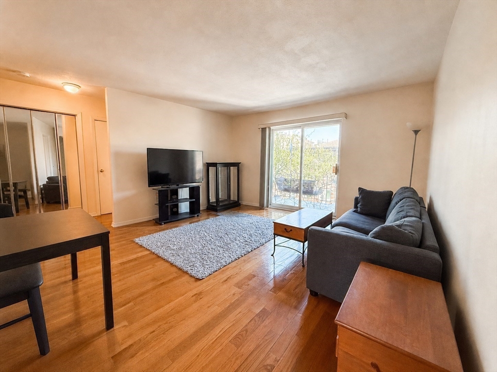 28 Westgate Road, Unit 5 Boston, MA 02467 - Photo 3 of 8