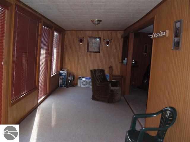 471 4th Street Lupton, MI 48635 - Photo 7 of 10 1751307-6.JPG