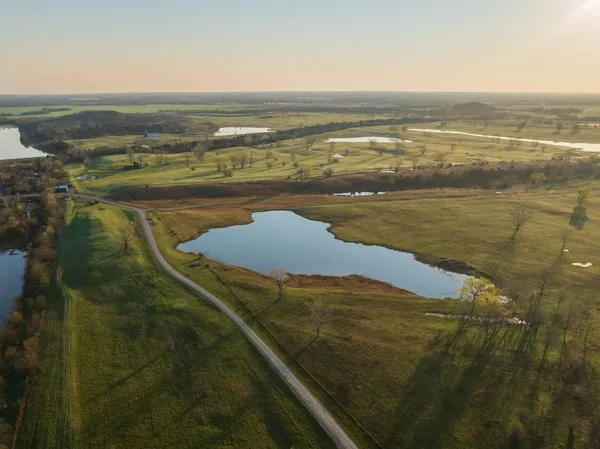 $16,975,000 | Northwest State Rte J Route, Amsterdam, MO 64723
