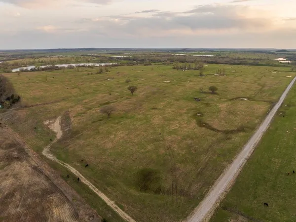 $16,975,000 | Northwest State Rte J Route, Amsterdam, MO 64723