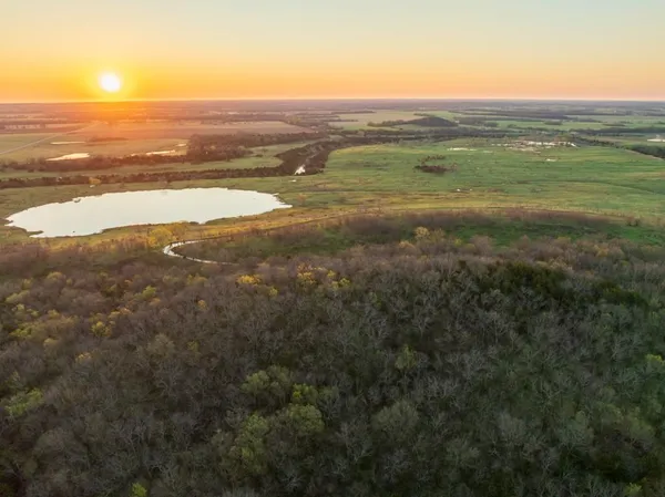 $16,975,000 | Northwest State Rte J Route, Amsterdam, MO 64723