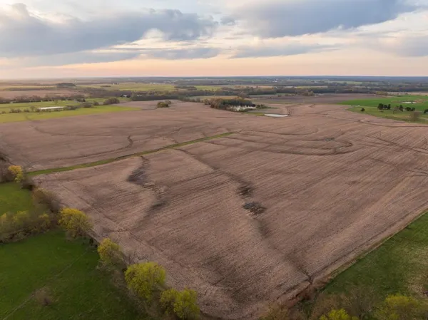 $16,975,000 | Northwest State Rte J Route, Amsterdam, MO 64723