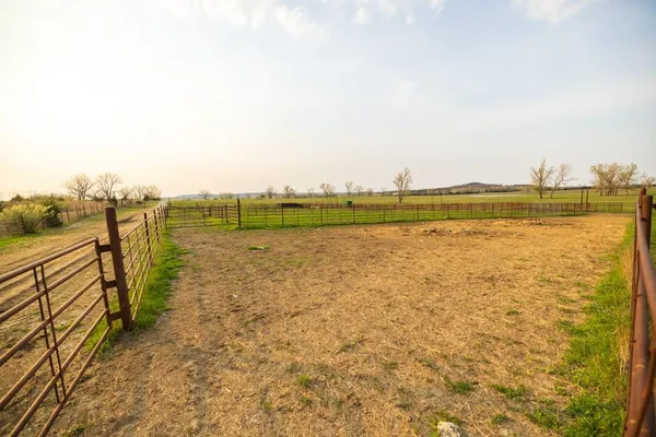 $16,975,000 | Northwest State Rte J Route, Amsterdam, MO 64723