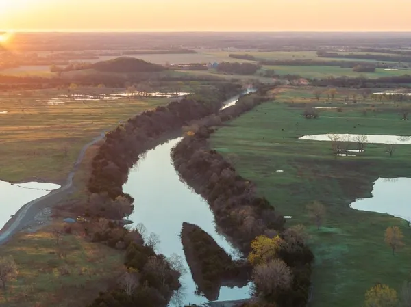 $16,975,000 | Northwest State Rte J Route, Amsterdam, MO 64723