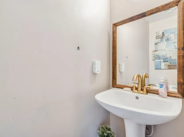 $290,000 | 14312 Jennave Lane, Austin, TX 78728