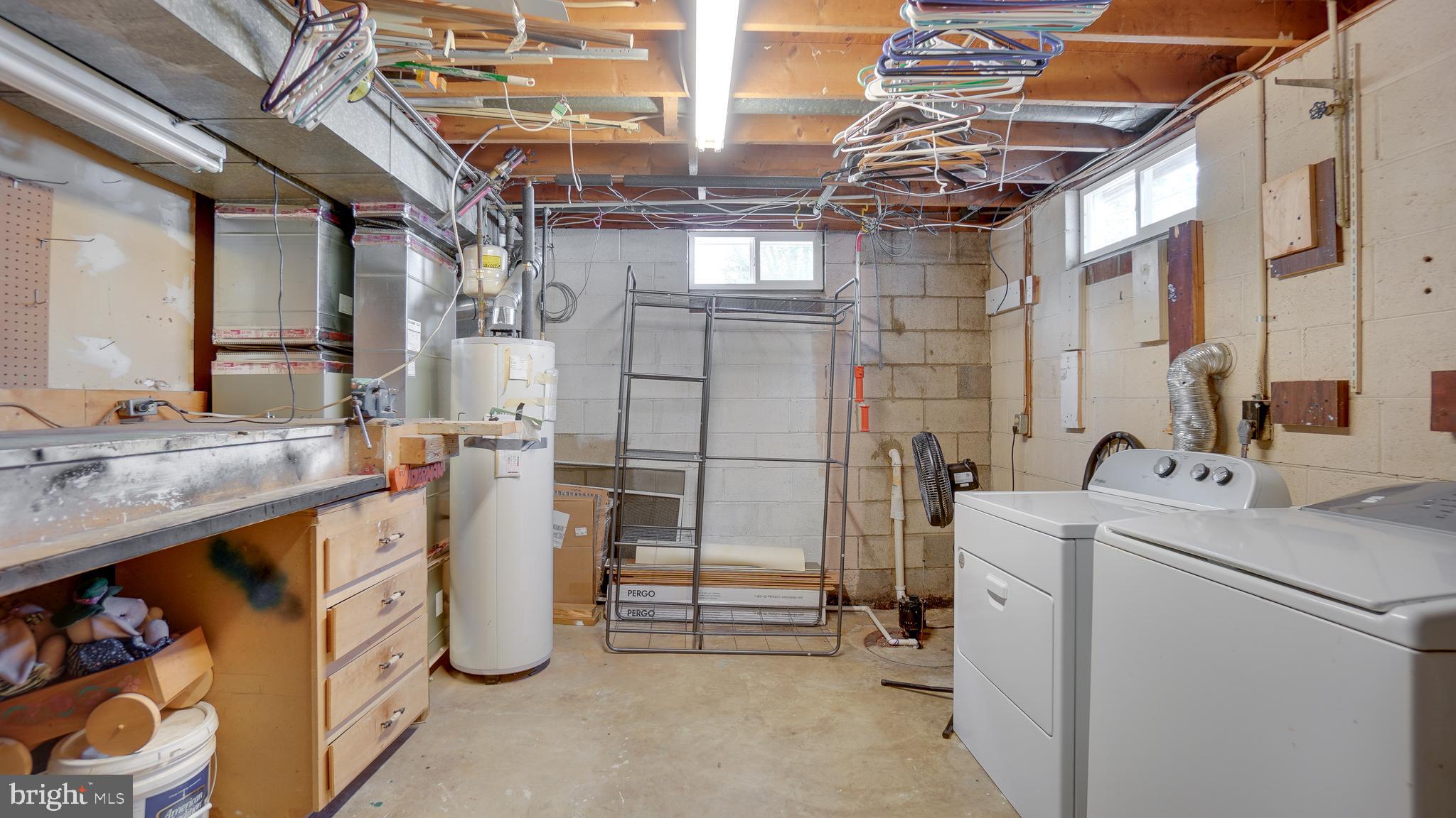 602 Holy Cross Road Brooklyn, MD 21225 - Photo 21 of 26 Laundry/Storage